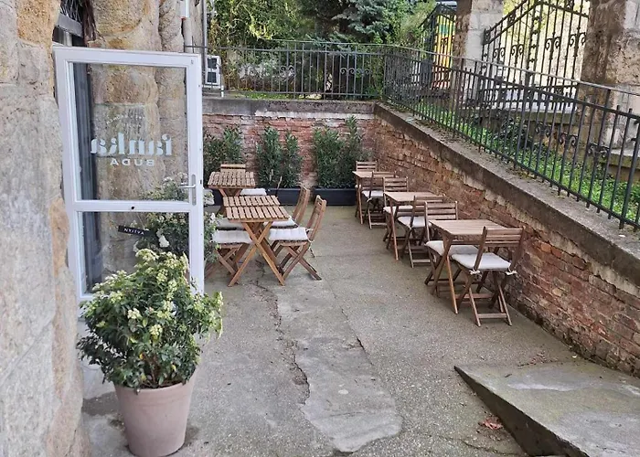 Zati Gazde/Camere de închiriat Budapesta